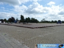 p1000494